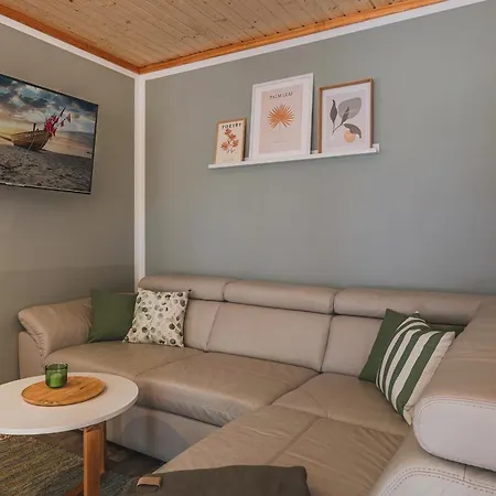 Semesterbostad Bernstein Uckeritz