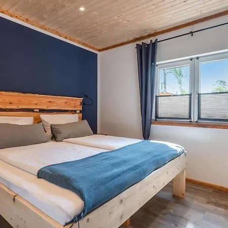 Bernstein Semesterbostad Uckeritz